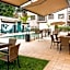 Bidwood Suite Hotel, Opposite Sarit Centre