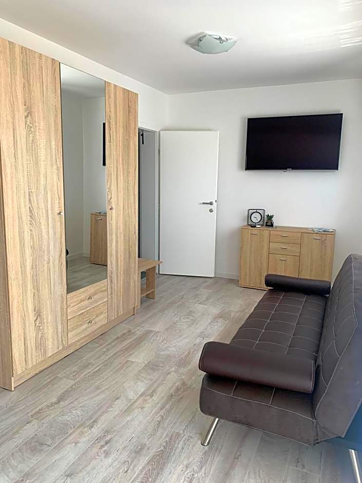 Filipovic rent a car & apartments