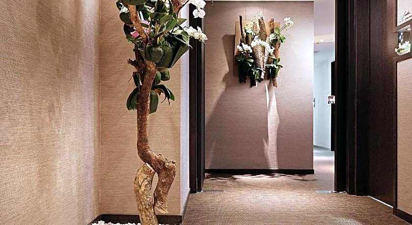 Humble House Taipei, Curio Collection by Hilton