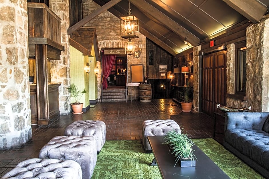 Old Stone Inn Boutique Hotel