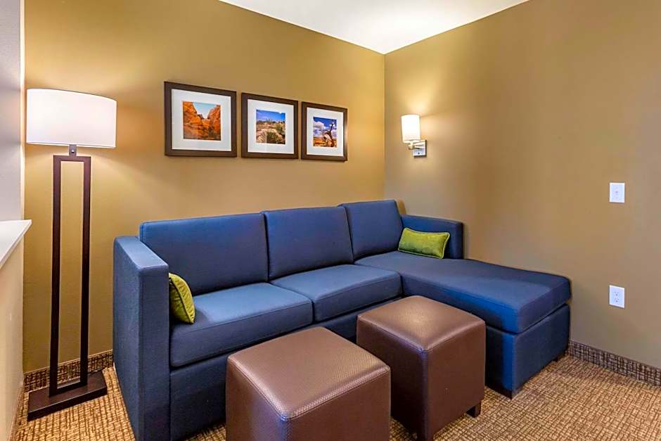 Comfort Suites Albuquerque Airport