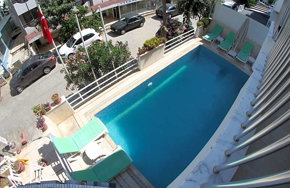 Kartel Hotel