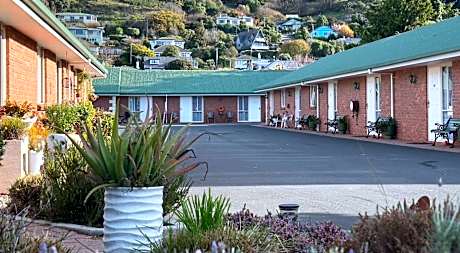 ASURE Ambassador Motor Lodge