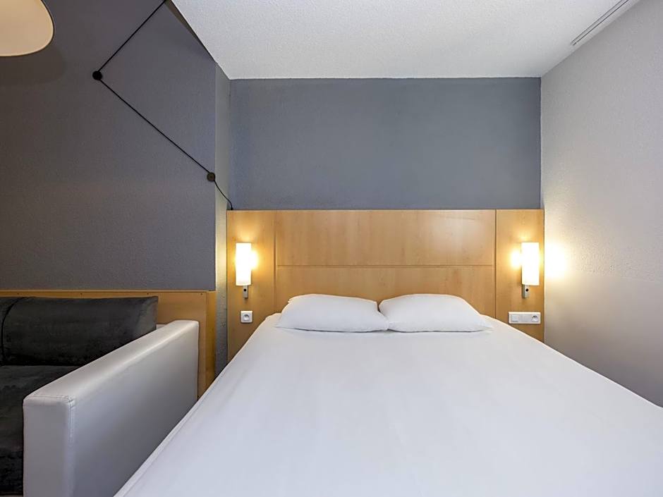 ibis Sisteron