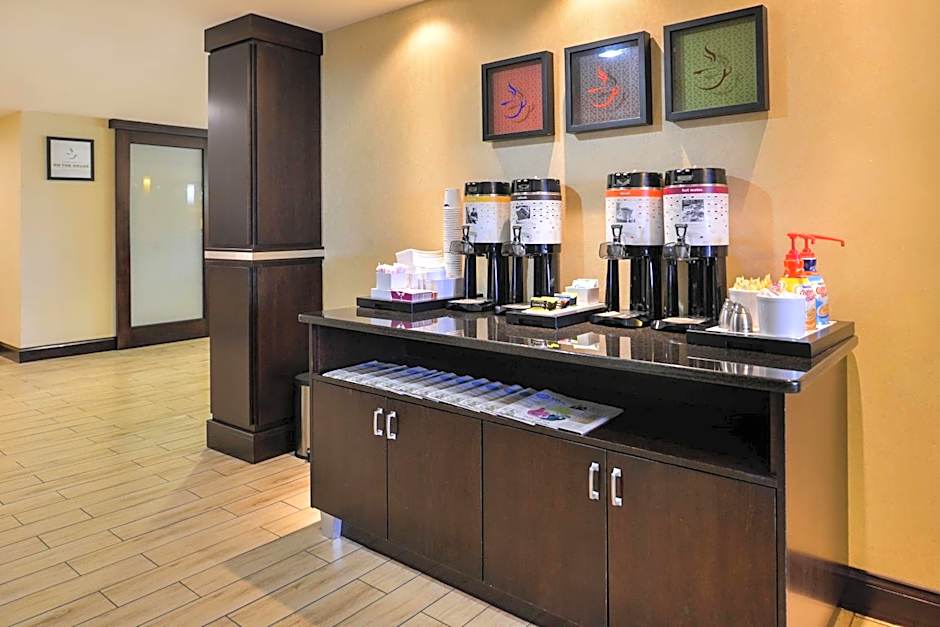 Hampton Inn By Hilton Raleigh/Clayton I-40