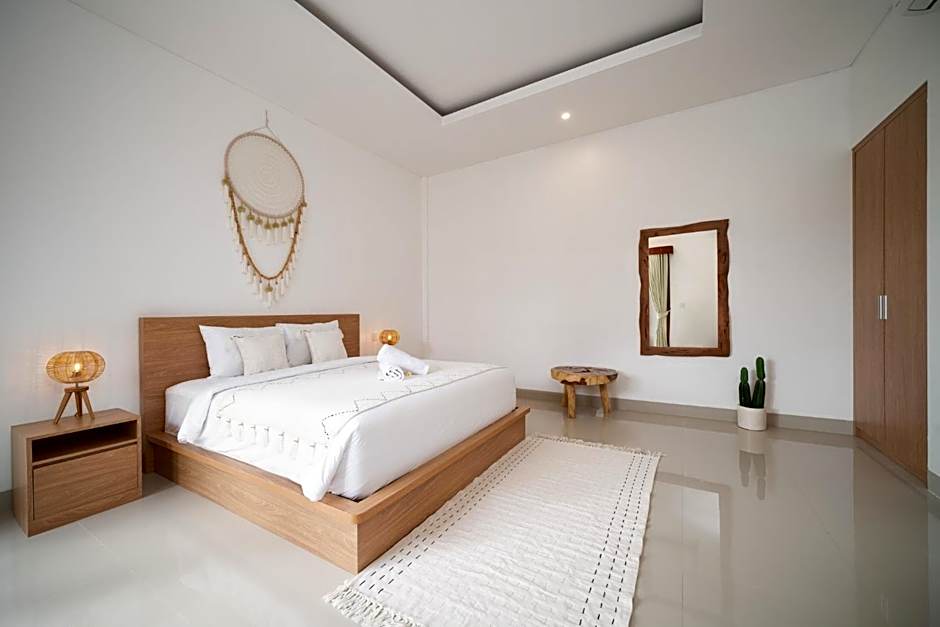 Selina - PROMO- Berawa - 3 BDR - Brand NEW Villa - HUGE Pool