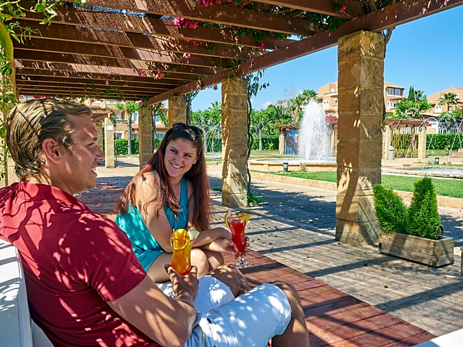 Aparthotel Ciudad Laurel