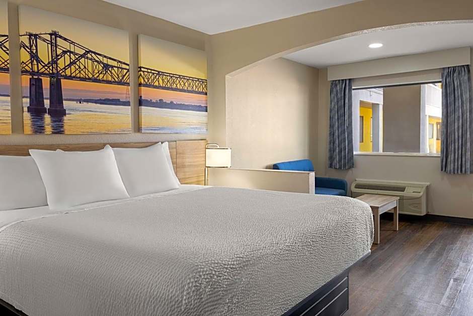 Days Inn & Suites by Wyndham Byram