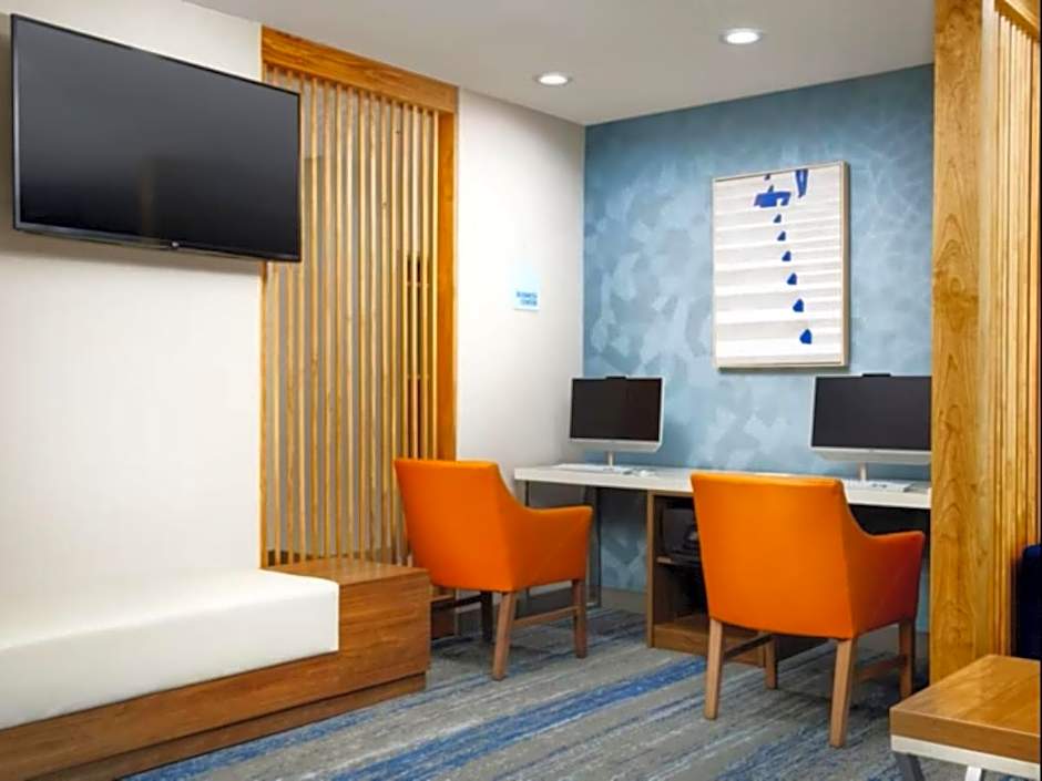 Holiday Inn Express & Suites Bridgeport By IHG