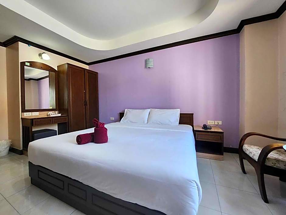 White Rose​ Hotel​ II​