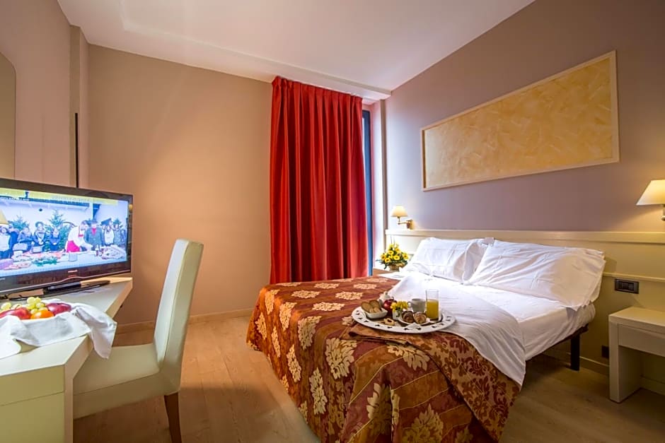 Euro Hotel