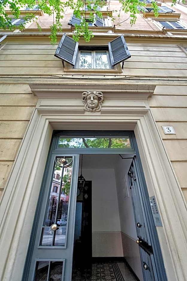 TinkerBell GuestHouse