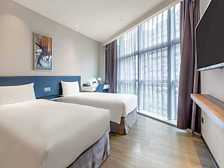 Accessible Double Room - No Window