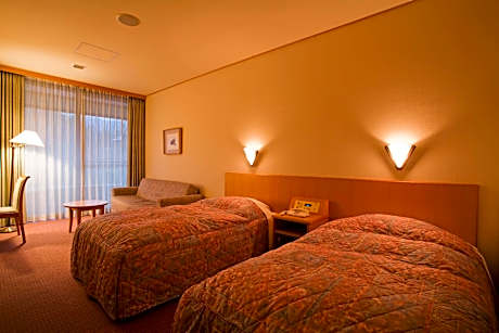 Standard Twin Room with Mountain View - Smoking