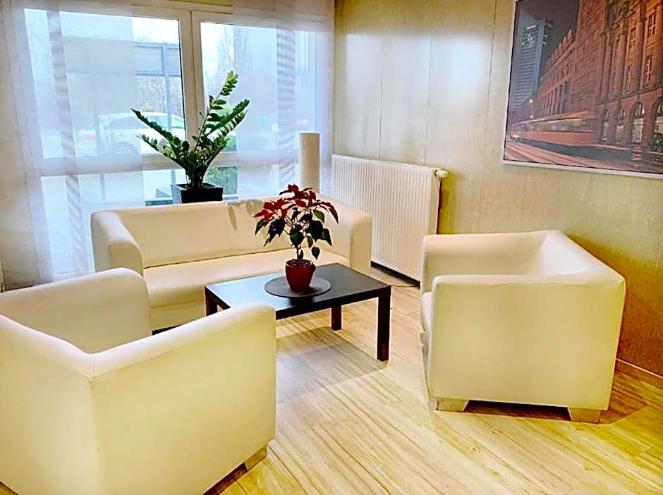 REGIOHOTEL Leipzig West - #Frühstücksbuffet #TopPreisLeistung #FreeParking #Wallbox