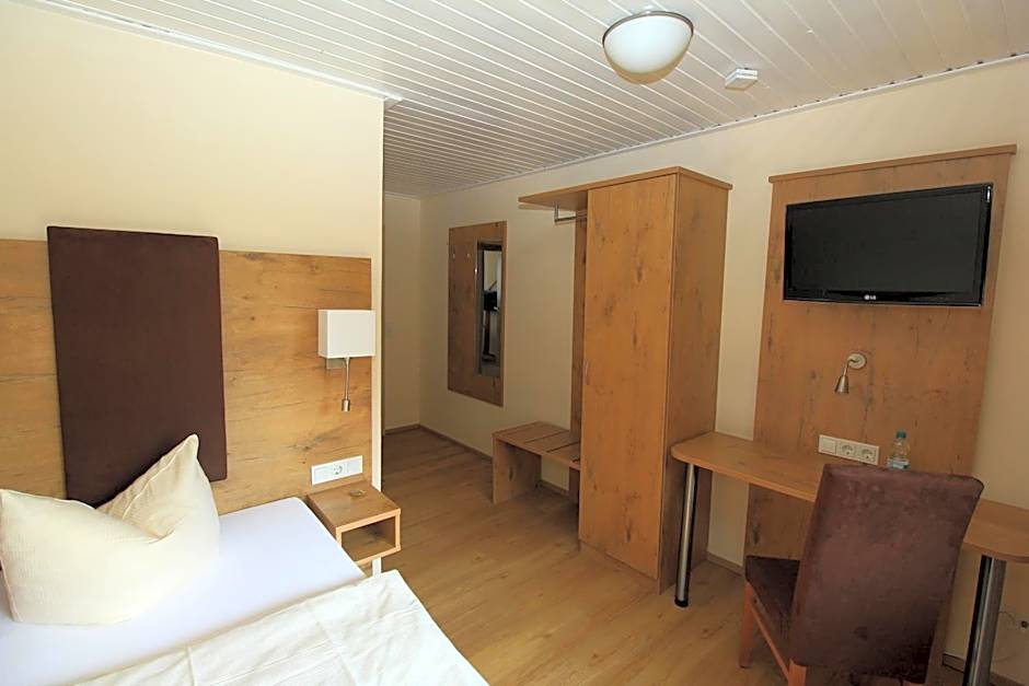 Waldhotel Albachmühle mit Albacher Stuben