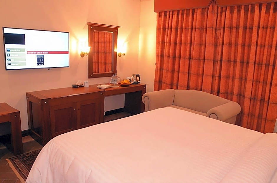 Peace Continental Hotel Malam Jabba