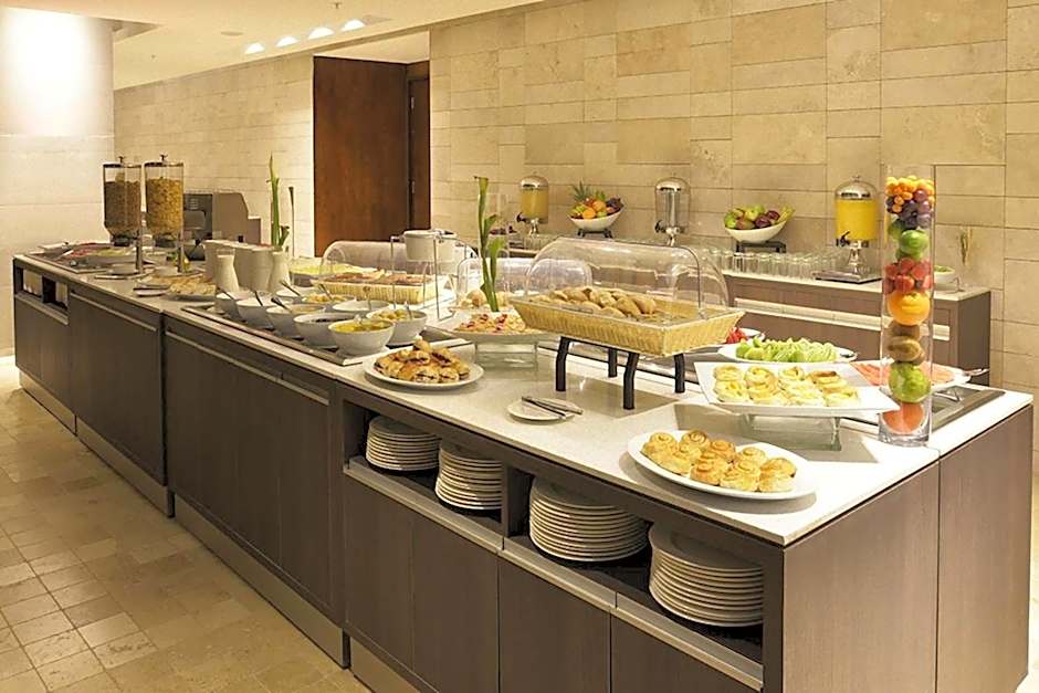 Radisson Blu Plaza El Bosque Santiago