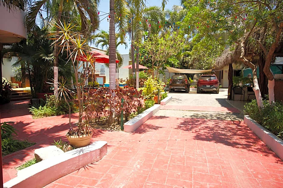 Hotel y Suites Los Encantos