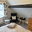 Esklet Guest House