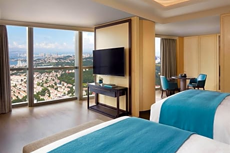 Grand Deluxe Twin Room with City View