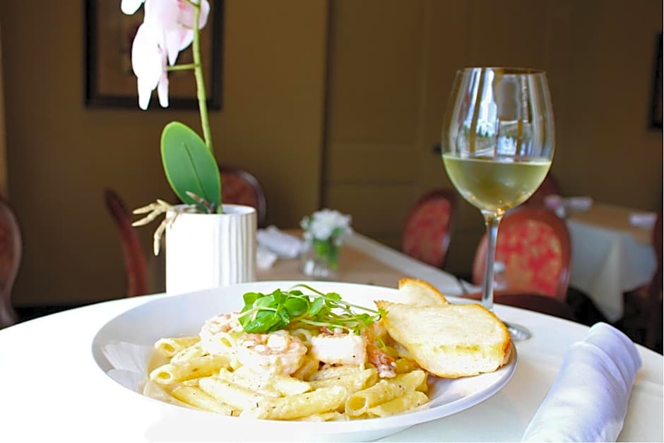 Monte Carlo Inn & Suites Downtown Markham