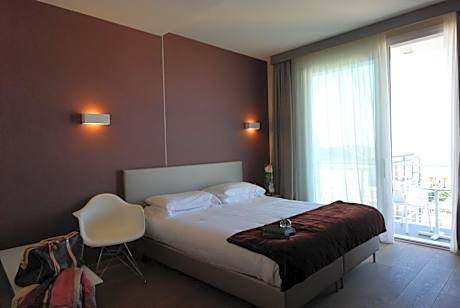 Superior Triple Room with Sea View