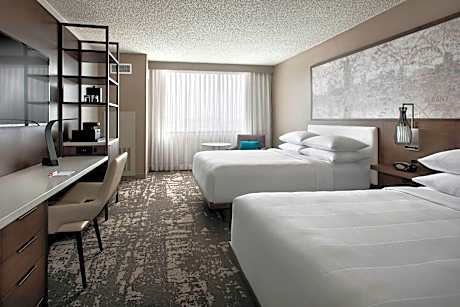 M Club lounge access, Guest room, 2 Queen