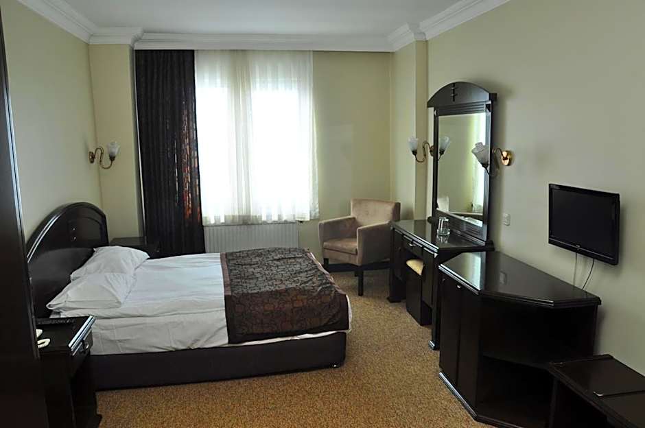 Genç Yazıcı Hotel Uludağ