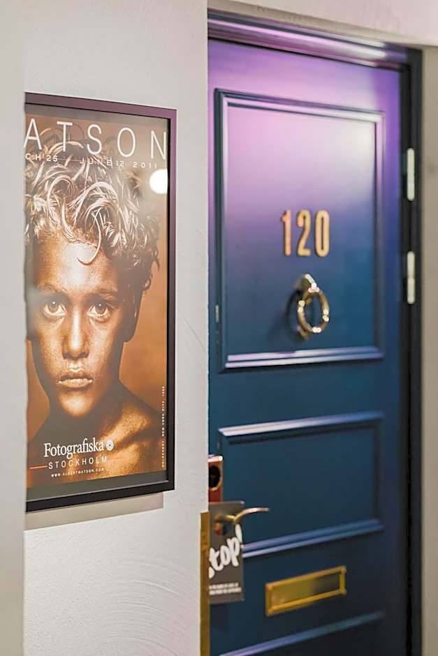 Hotel With Urban Deli