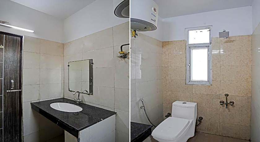 OYO The Signature Hotel Near Iskcon Temple Noida