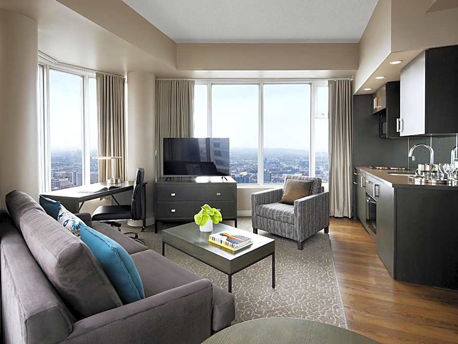 One King West Hotel And Residence