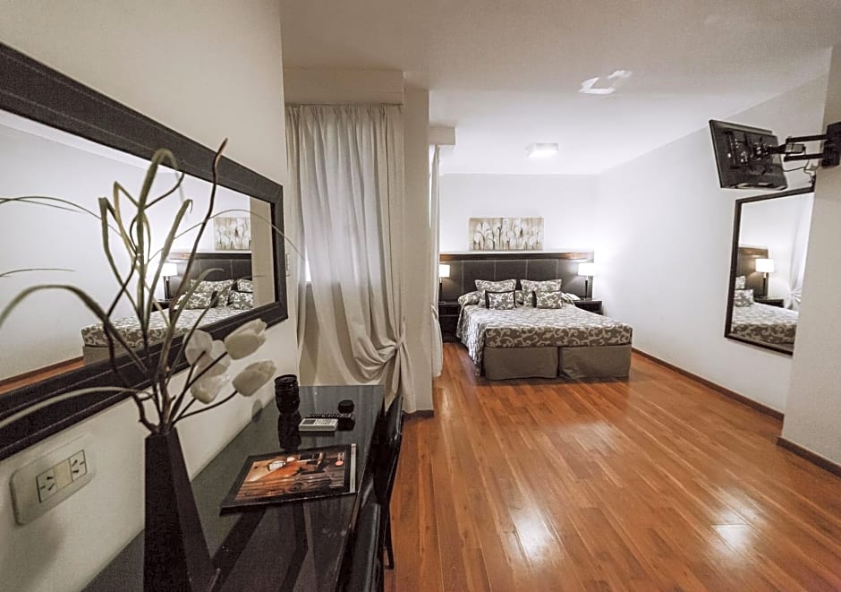 Hotel Carlos V by DOT Urban