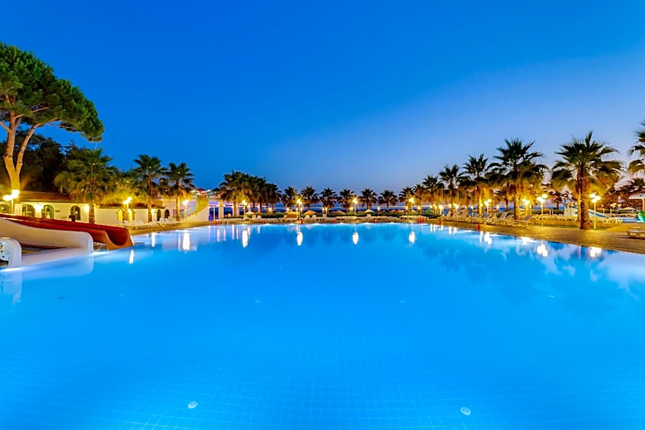 Hotel Grand Efe