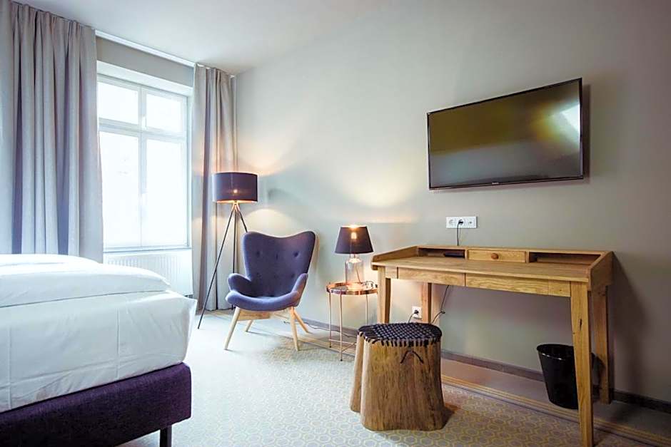 Hotel Goldene Traube - by Neugart