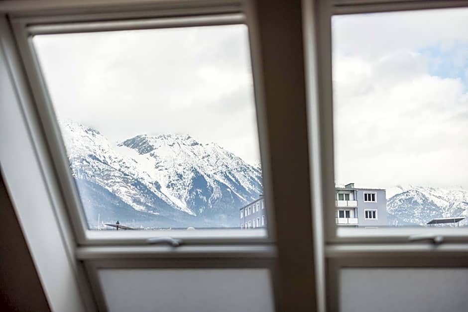 myQuartier Central City Suites digital self check in