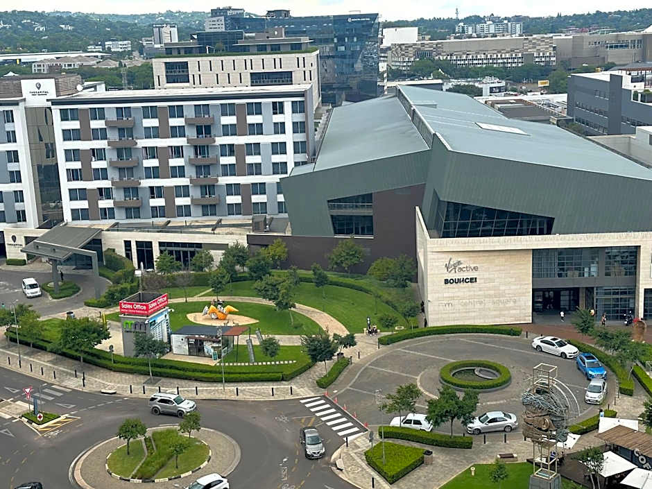 The Capital Trilogy Menlyn Maine Apartments 913