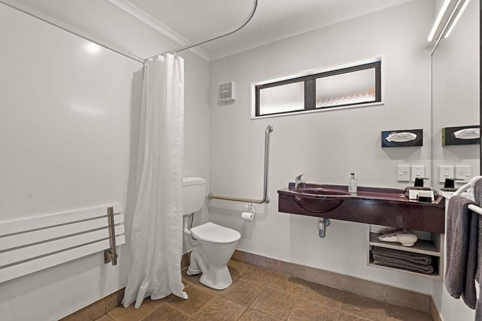 Oak Estate Motor Lodge