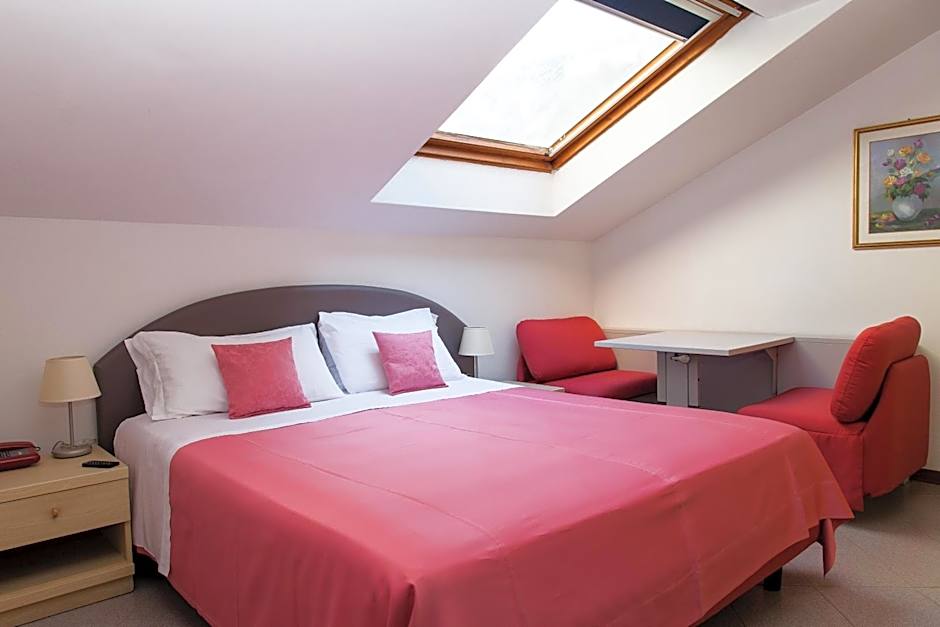 Hotel Desiree