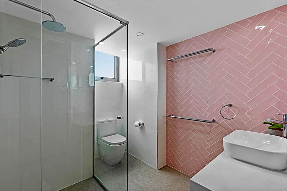 Northwind Beachfront Apartments