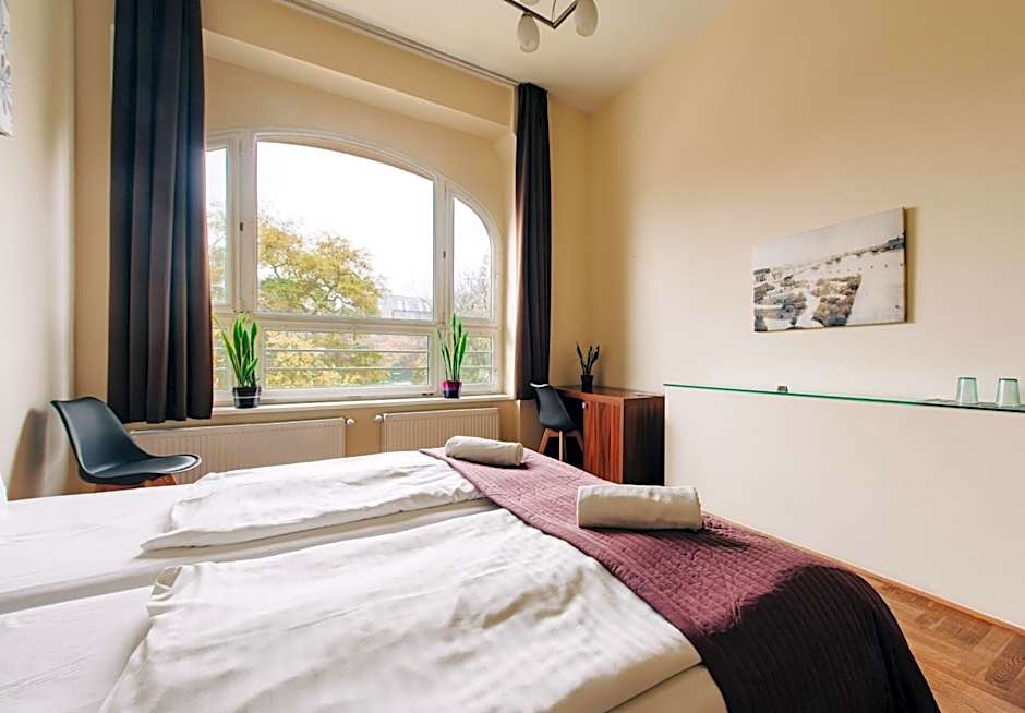 SasOne & Sas Two & Sas HO