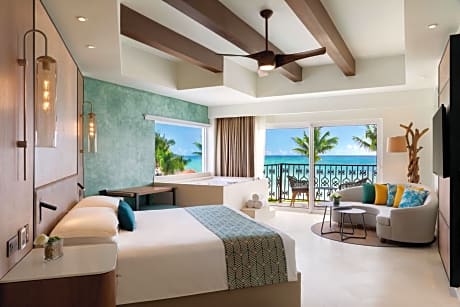 One-Bedroom Suite Oceanfront - 1 King Bed