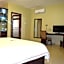 Hillside Plaza Hotel