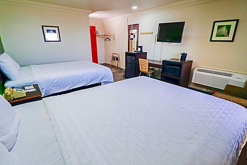 Rodeway Inn San Antonio Lackland AFB - SeaWorld