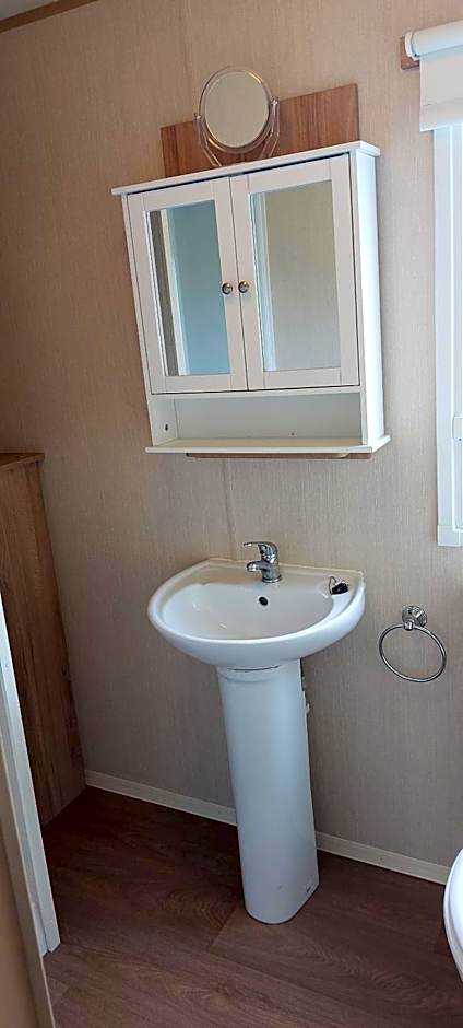 Bird's Bay cresswell towers