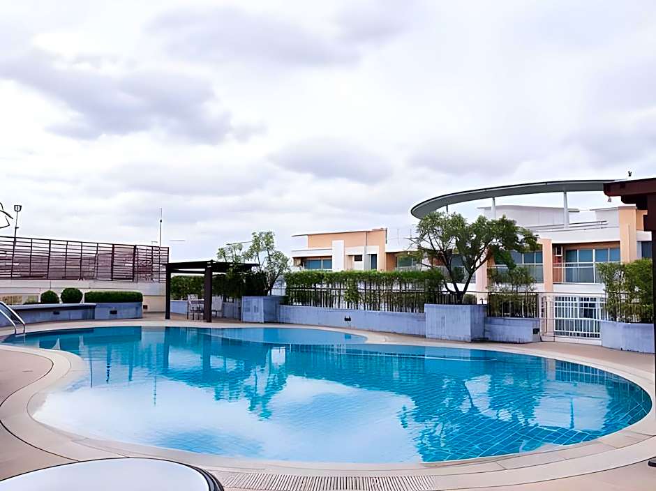 Olive Hotel & Residence Bangkok Sukhumvit 101 near True Digital Park