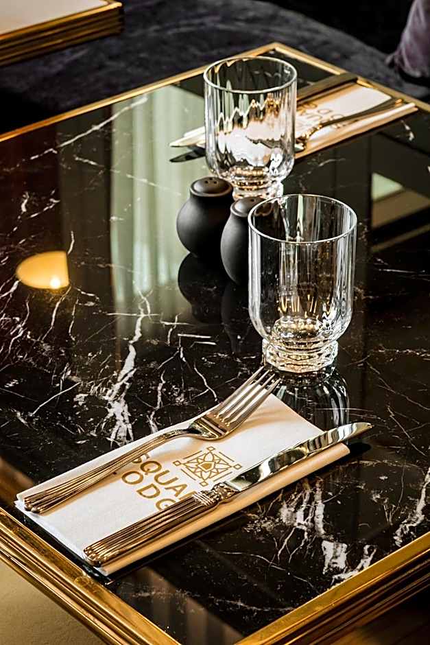 Square Lodge Hotel La Roche sur Yon - Handwritten Collection