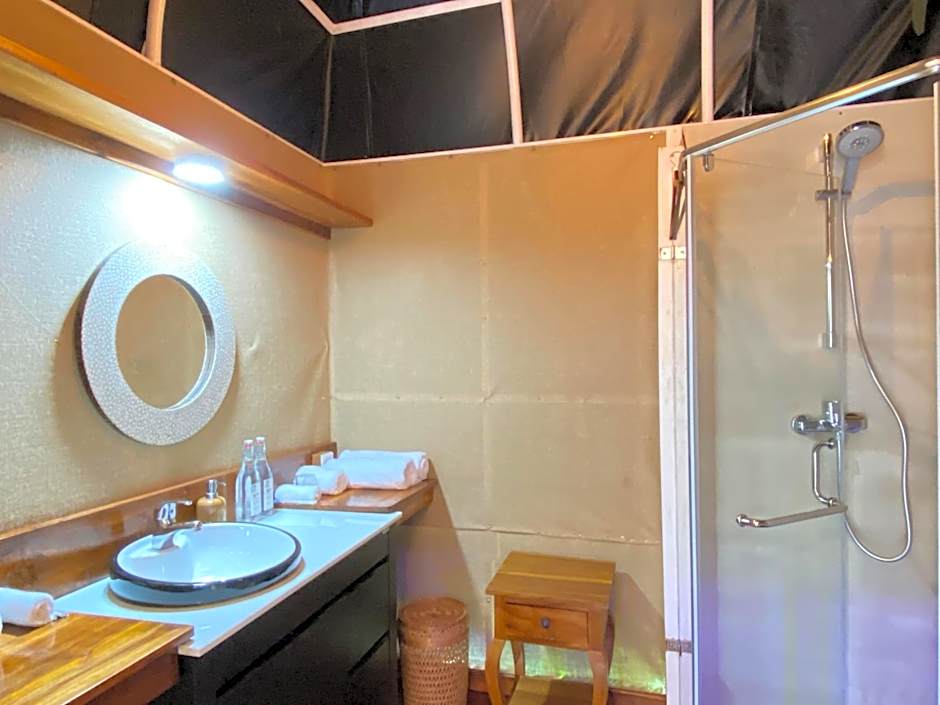 Pondanu Cabins By The Lake