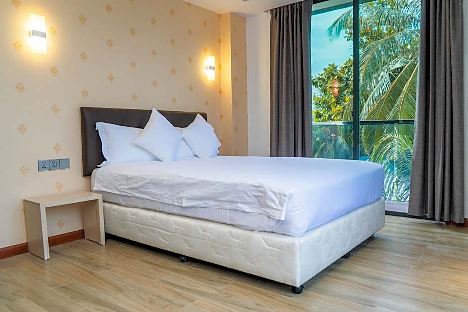 Ari Grand Hotel & Spa