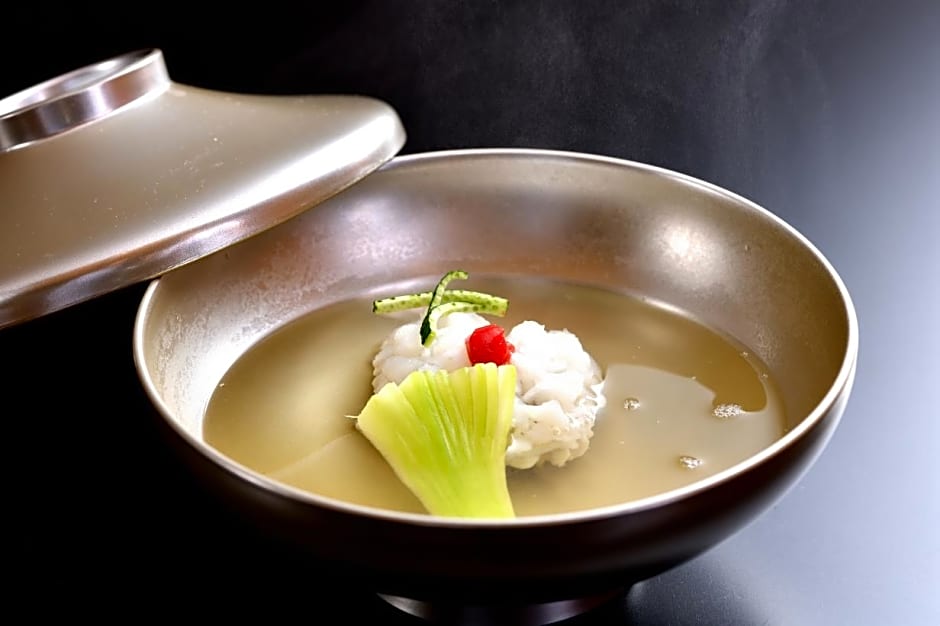Yasaka-Yutone Serving Kyoto Cuisine Ryokan